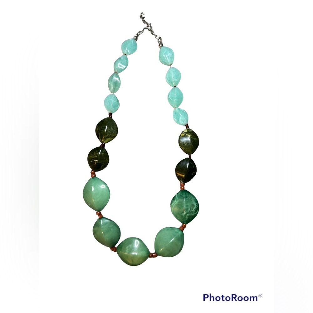 Green Chunky Collar Necklace